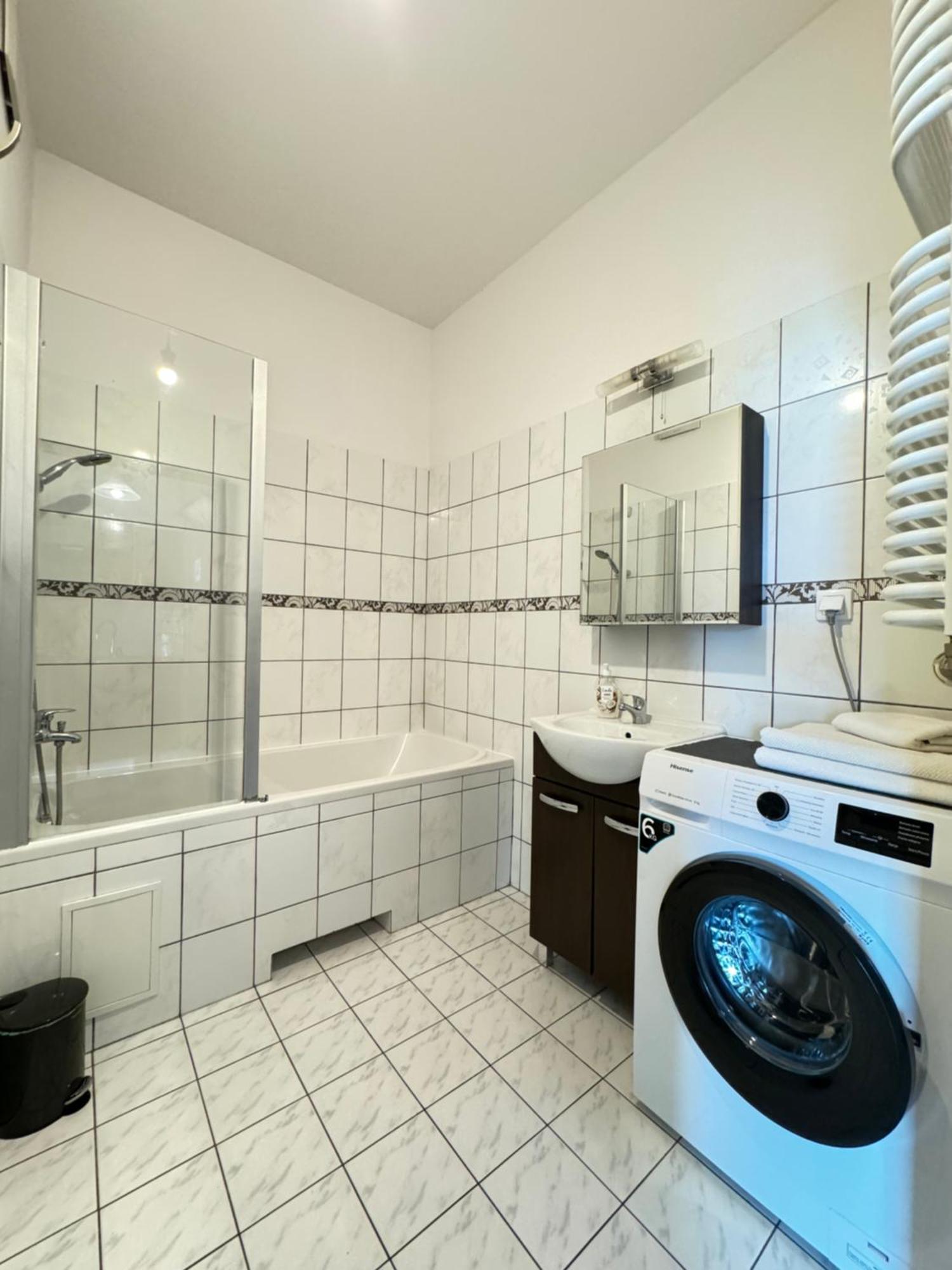 Two Rooms Apartment Triton Park Warsaw Exterior photo
